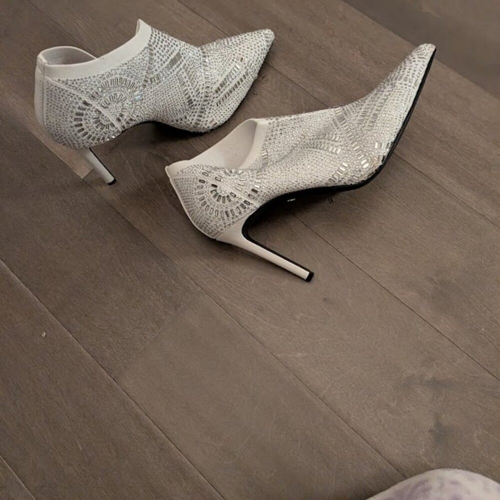 Formal dress shoes for ladies -- size 12 M